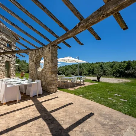 Kır Evi Acquaghiaccia &