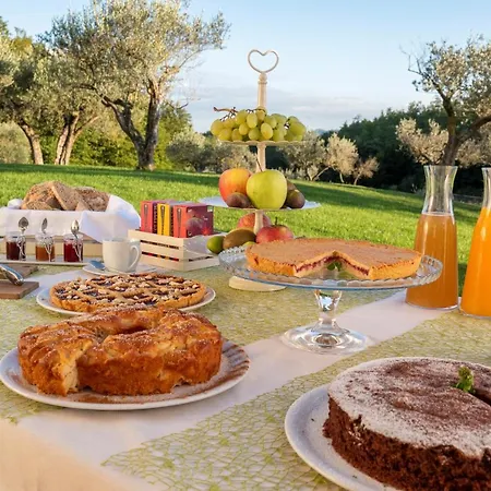 Country house Acquaghiaccia Spa & Country House